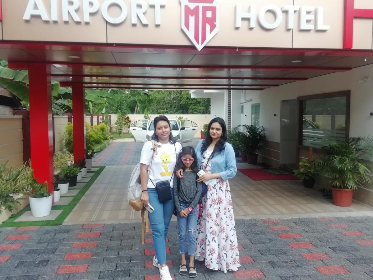 Marina Suites Airport Hotel Kochi Exterior photo