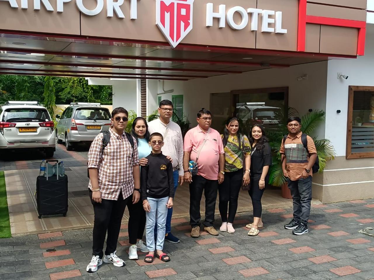 Marina Suites Airport Hotel Kochi Exterior photo