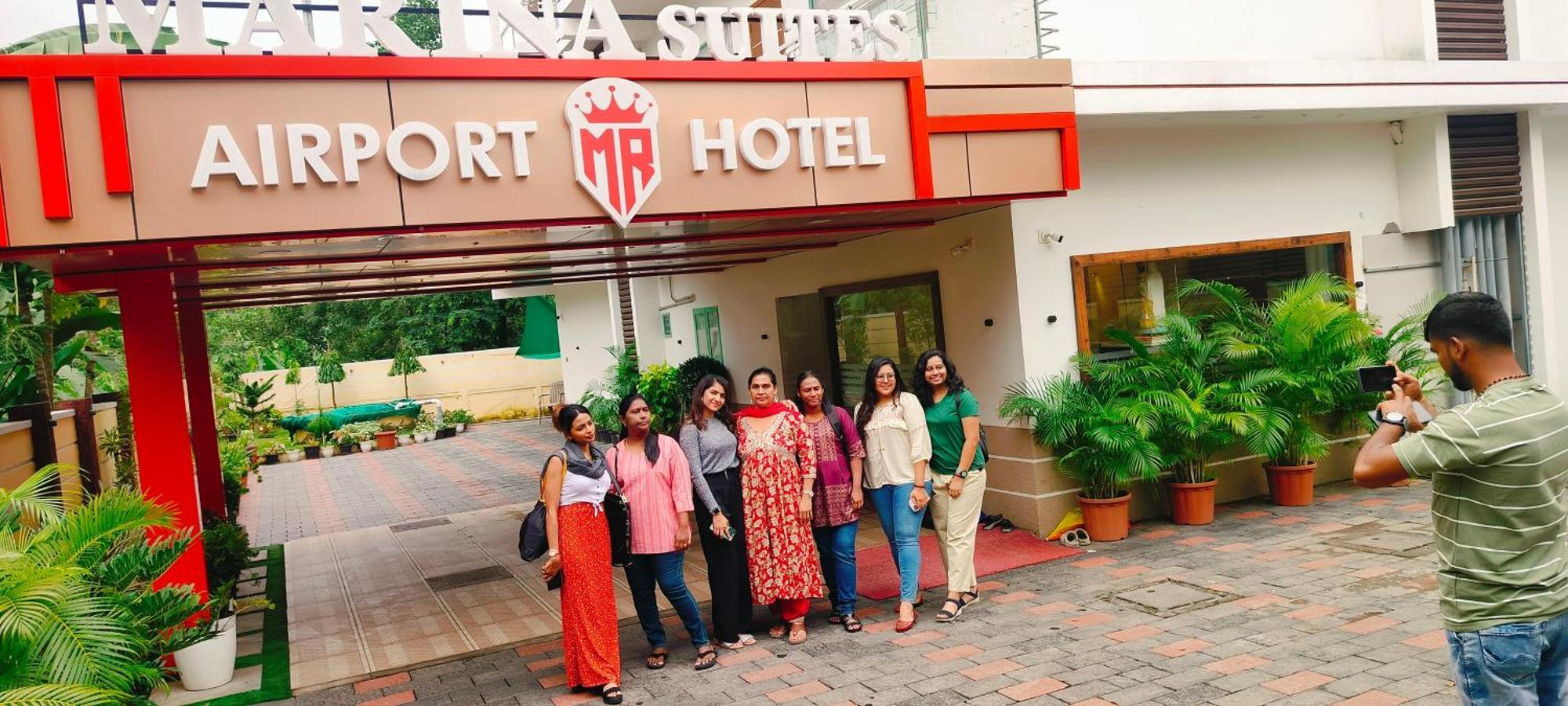 Marina Suites Airport Hotel Kochi Exterior photo