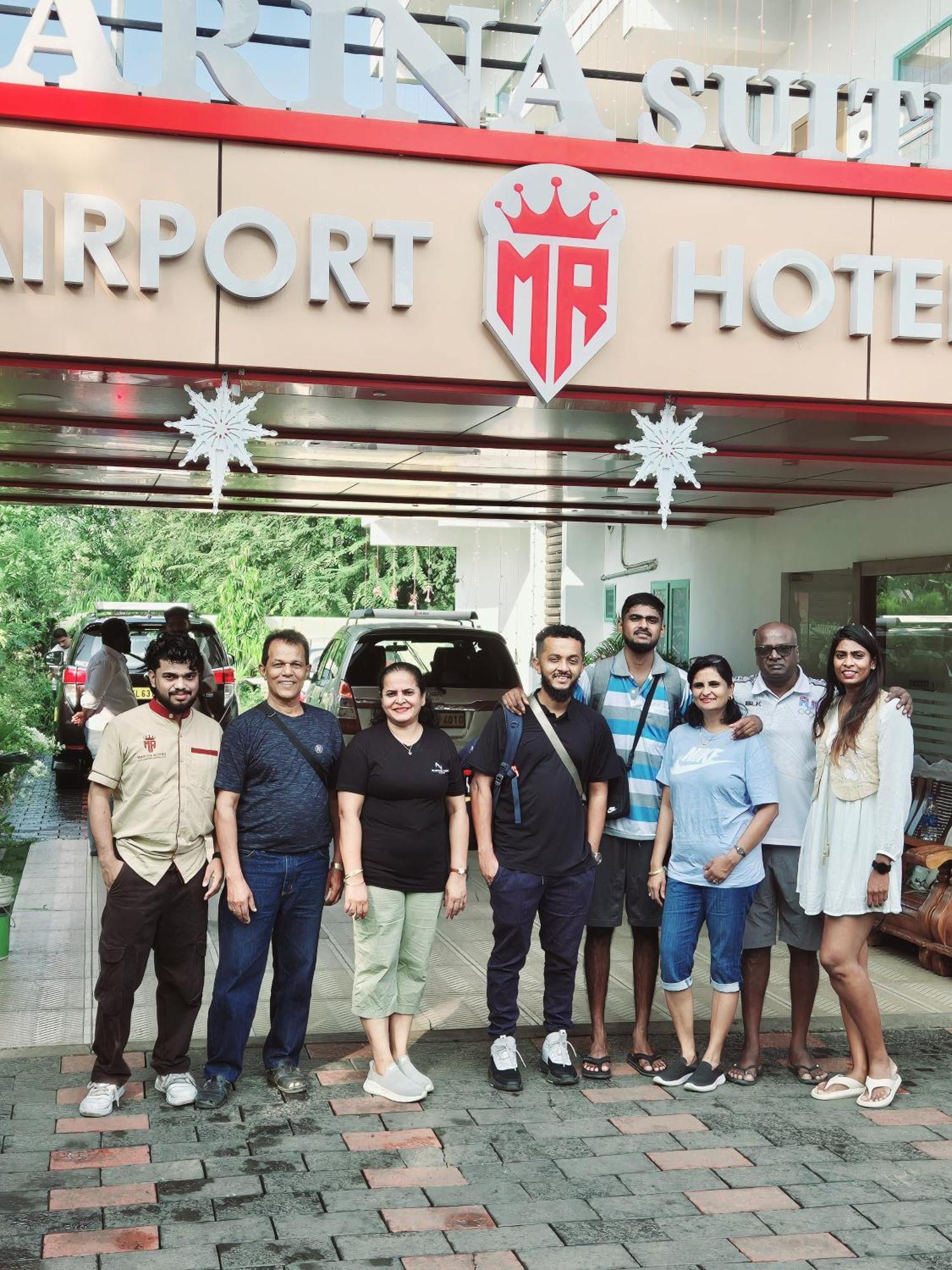 Marina Suites Airport Hotel Kochi Exterior photo